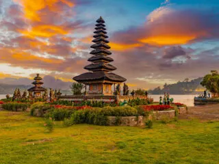View of Ulun Danu Beratan Temple in Bedugul Bali.jpg
