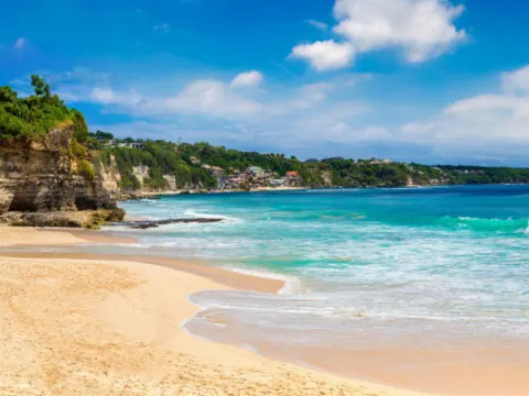 Tourists Scammed Into Paying Entry Fees At Free Bali Beach