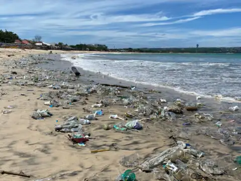 Central Government Orders Bali To Clean Up Trash In Top Tourism Destinations