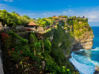 Increased Bali Police Patrols Focus On Protecting Tourists In Uluwatu
