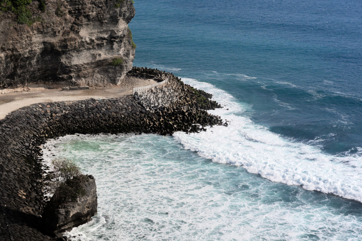 Uluwatu Sea Wall Project Moves Forward Despite Fresh Concerns