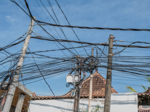 Bali&rsquo;s Dangerous And Ugly Power Cables To Be Tided Up In Top Tourism Resorts