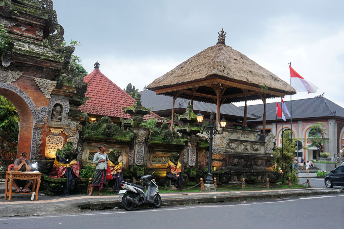 View of Jalan Raya Ubud in Bali.jpg