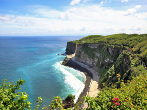 Bali Tourists Promised Traffic-Free Access To Super Popular Uluwatu&nbsp;