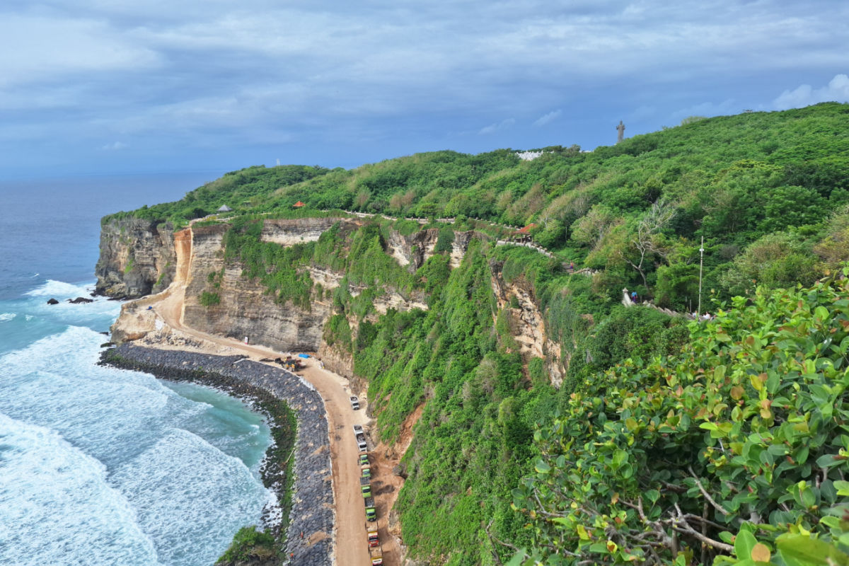 View of Uluwatu Cliffs.jpg