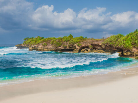 Nusa Lembongan’s Beachfront Hotels Are In High Demand With Beach Loving Tourists